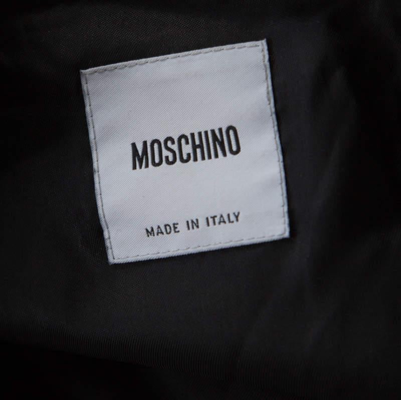 Manteau long Moschino en laine noire bordé de volants et appliqués de rosettes à boutons sur le devant M en vente 3