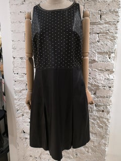 Moschino Boutique Kleid aus schwarzem Leder mit goldfarbenen Nieten NWOT