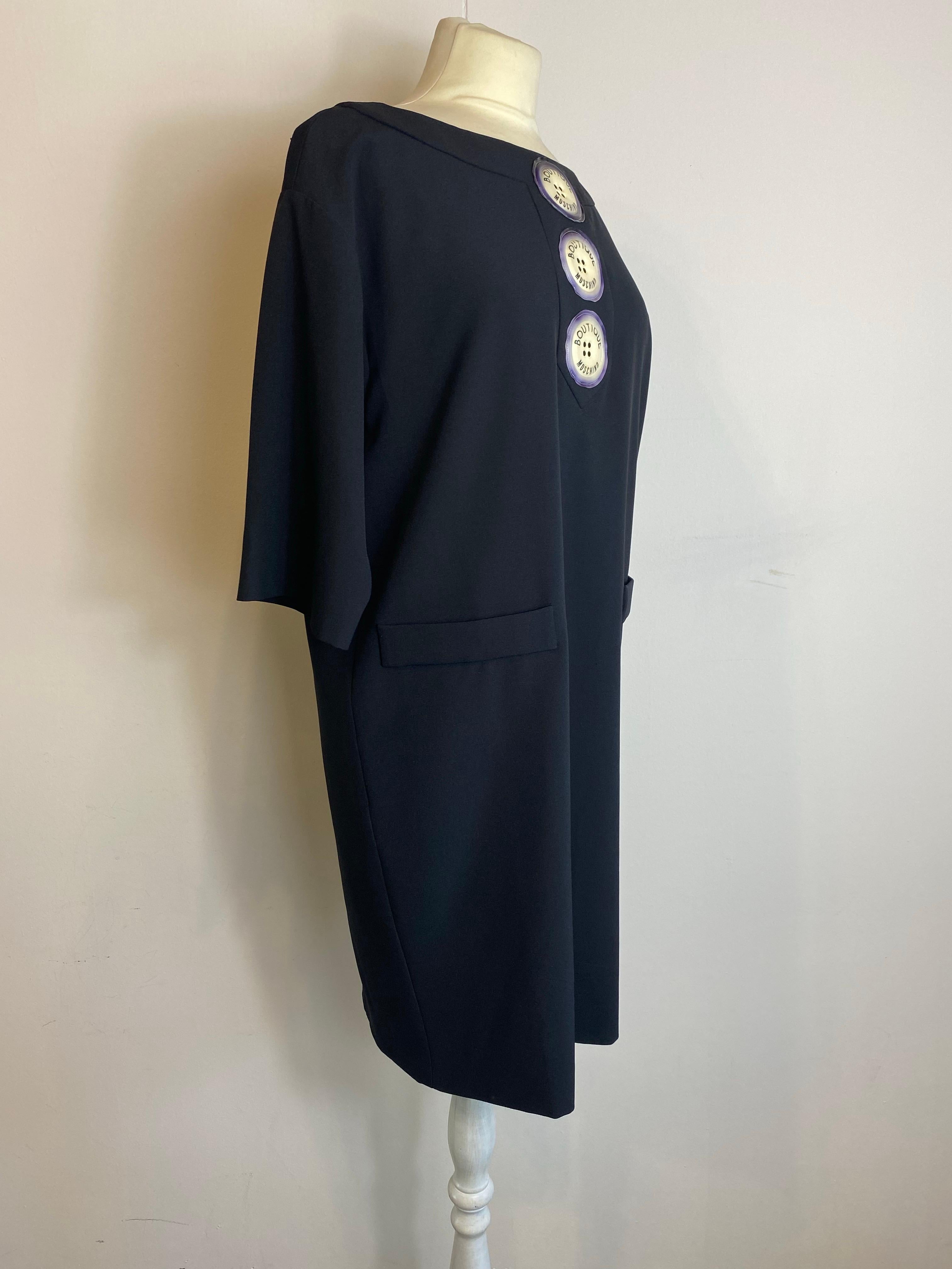 Boutique Moschino Vestido Midi Negro. en Excelente estado para la venta en Carnate, IT