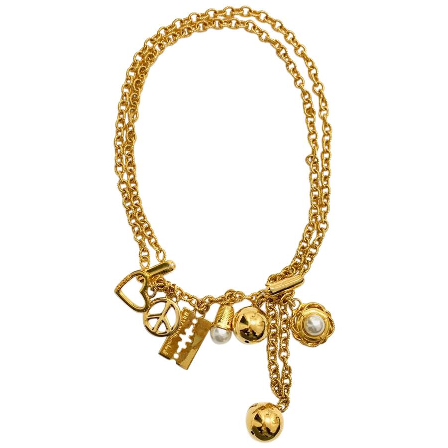 MOSCHINO par Redwall Chaîne collier, ceinture et breloques en métal doré en vente