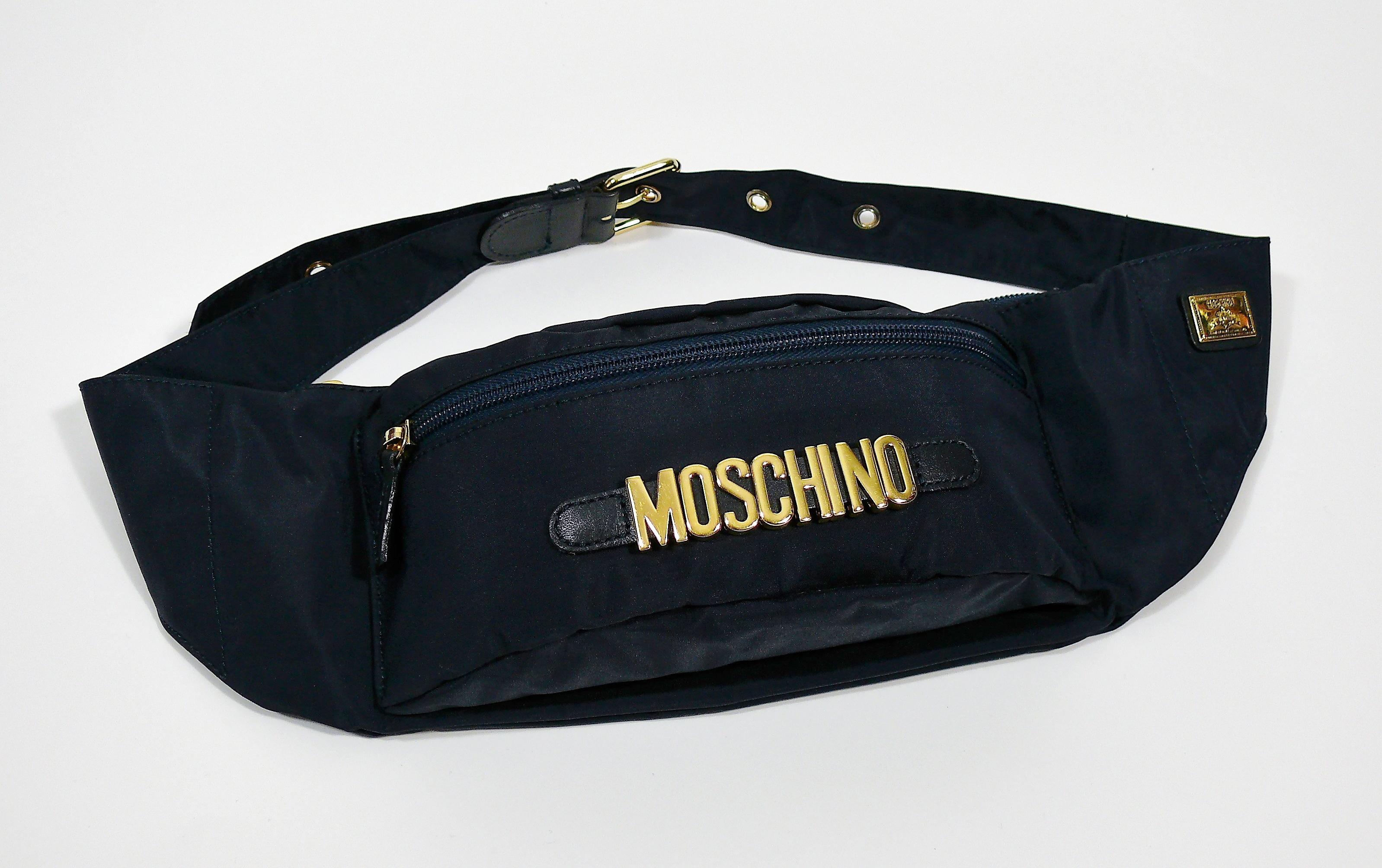 Women's or Men's Moschino by Redwall Vintage Navy Blue Fanny Pack For Sale