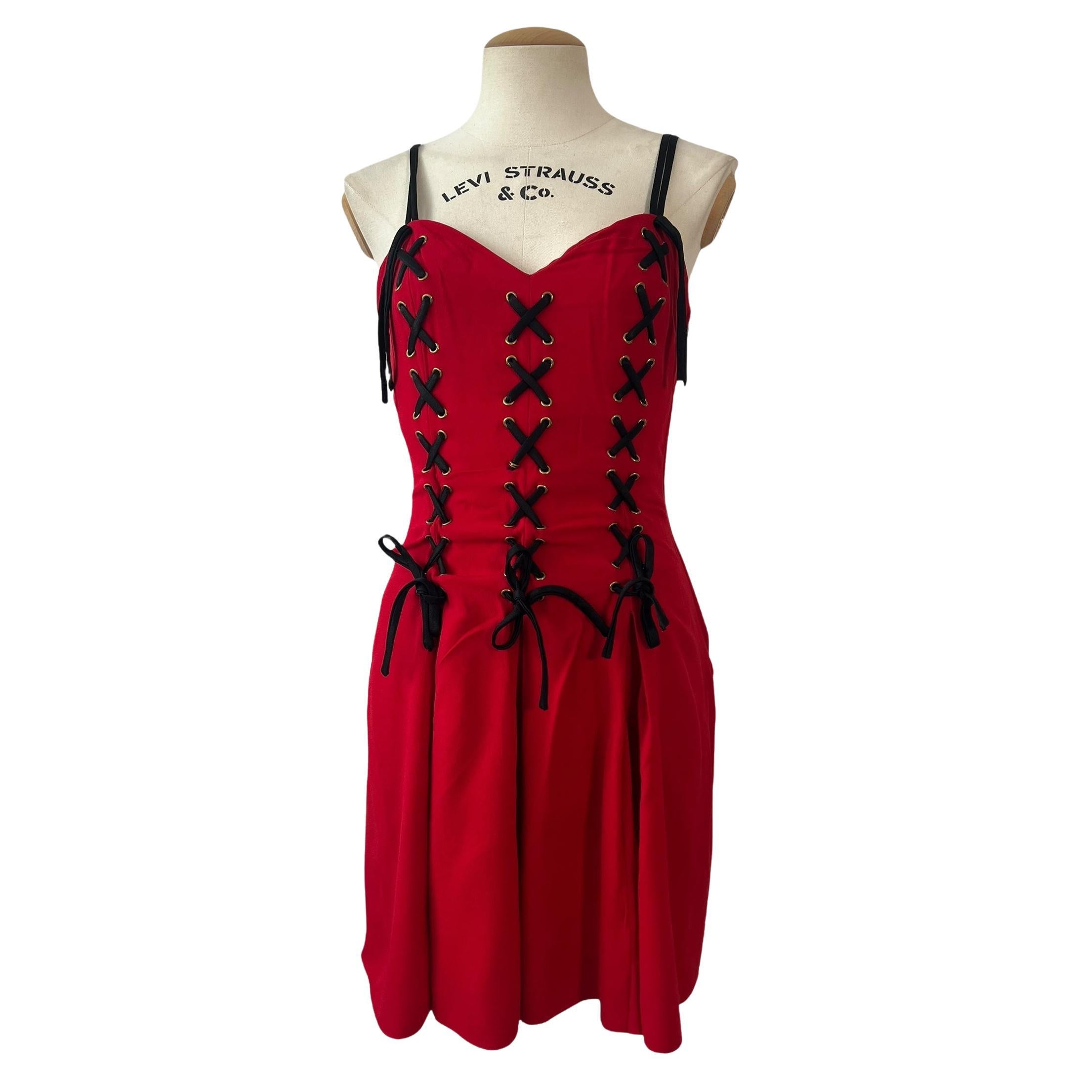 Moschino Cheap and Chic - Mini Abito a Corsetto anni '90 in Rosso - See One in The in vendita