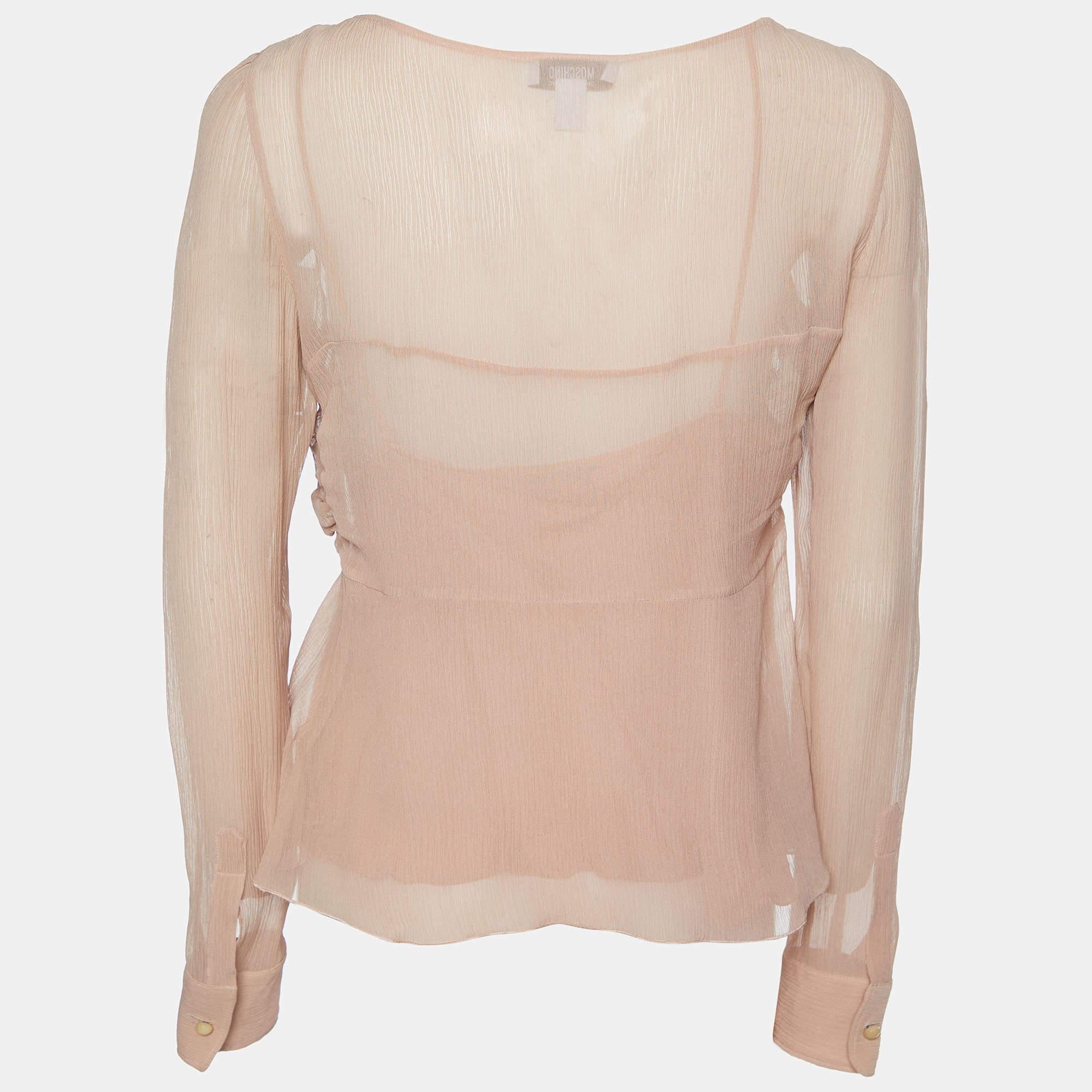 Careful tailoring quality materials and elegant cuts make this designer top a piece to cherish It comes in a classic design to be easy to style.