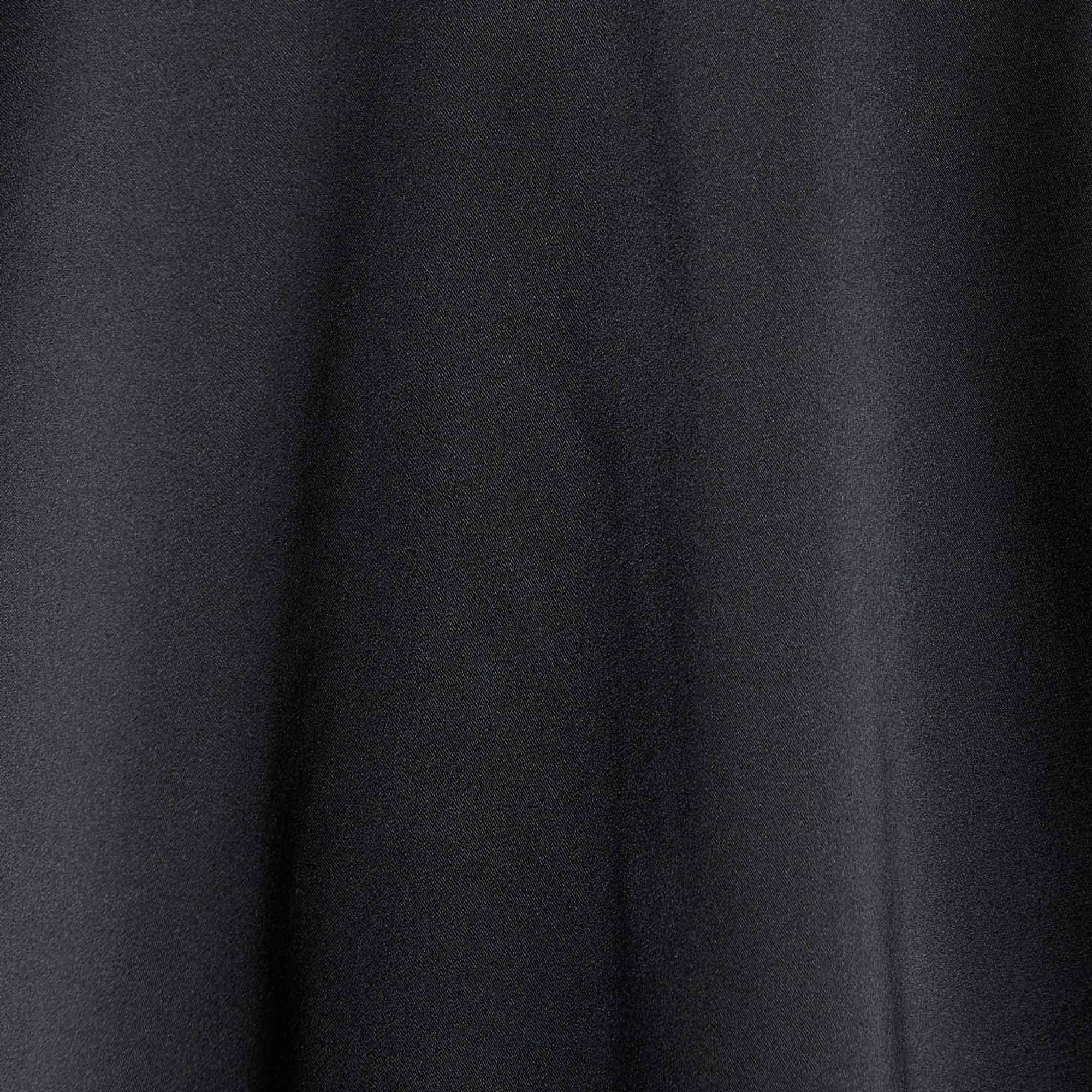 Questo top griffato offre stile e comfort. Realizzati su misura utilizzando le migliori stoffe  la creazione è stata resa immensamente dettagliata. Abbinalo a un paio di jeans e a delle scarpe basse.