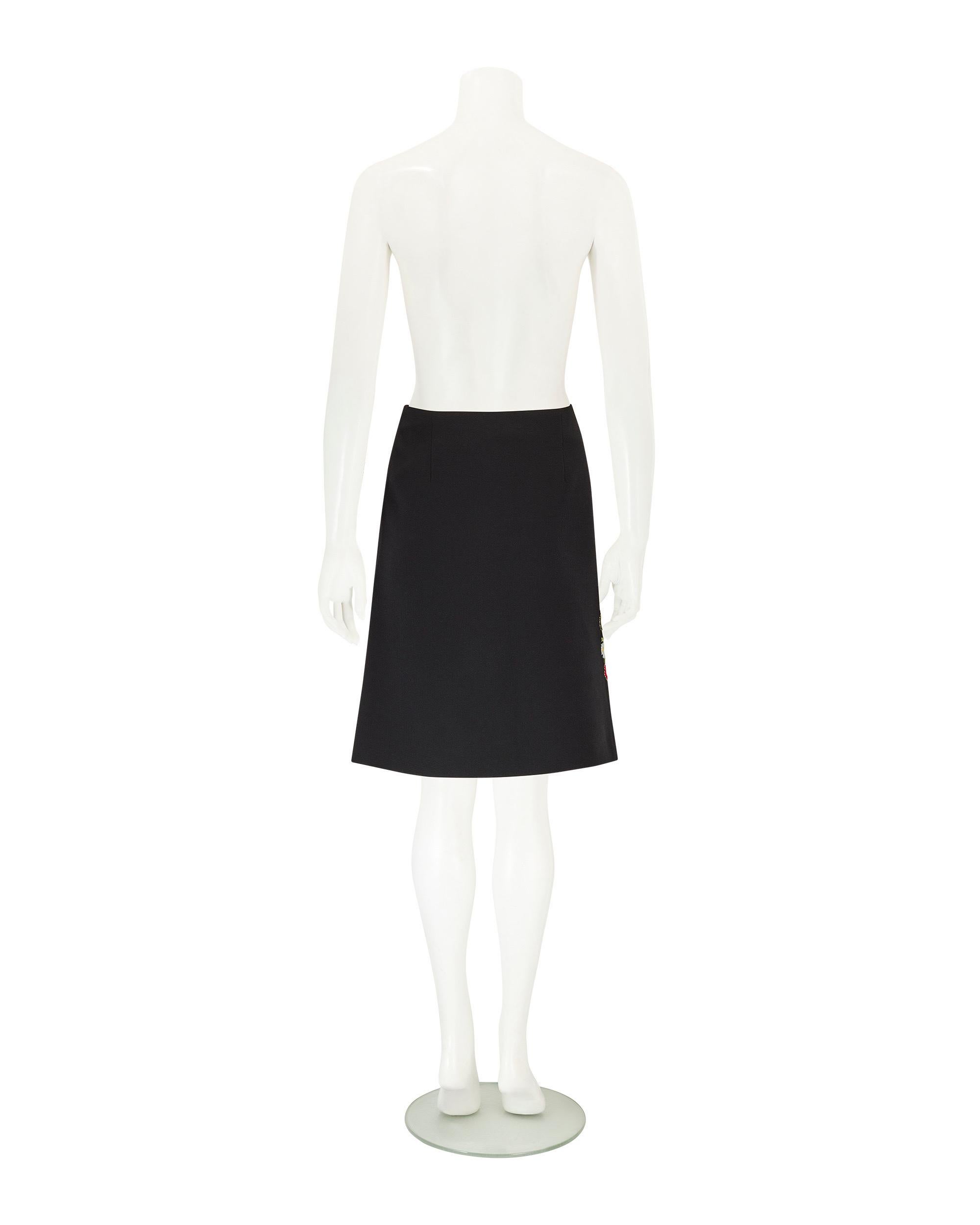 Moschino Cheap and Chic A/I 2001 Gonna in lana ricamata nera in vendita 2