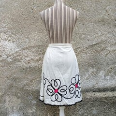 Moschino Cheap and Chic white skirt with embroidery and a Y2K-style decorative hem