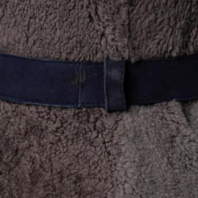 Moschino Cheap and Chic Gilet grigio in pelliccia d'agnello foderato in pelle con cintura S in vendita 5