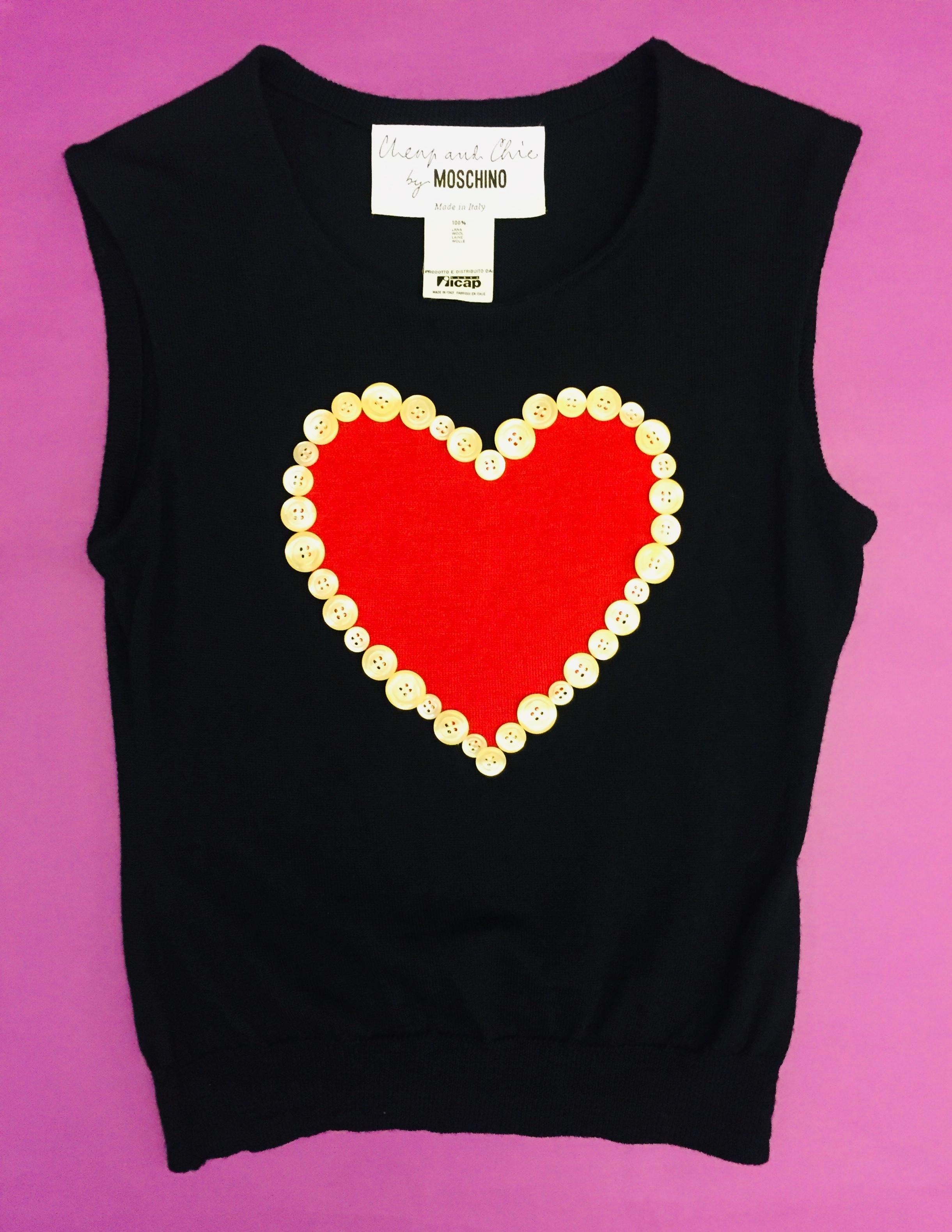 Moschino cheap and chic heart surrounded by mother of pearl buttons top In Excellent Condition In Sheung Wan, HK