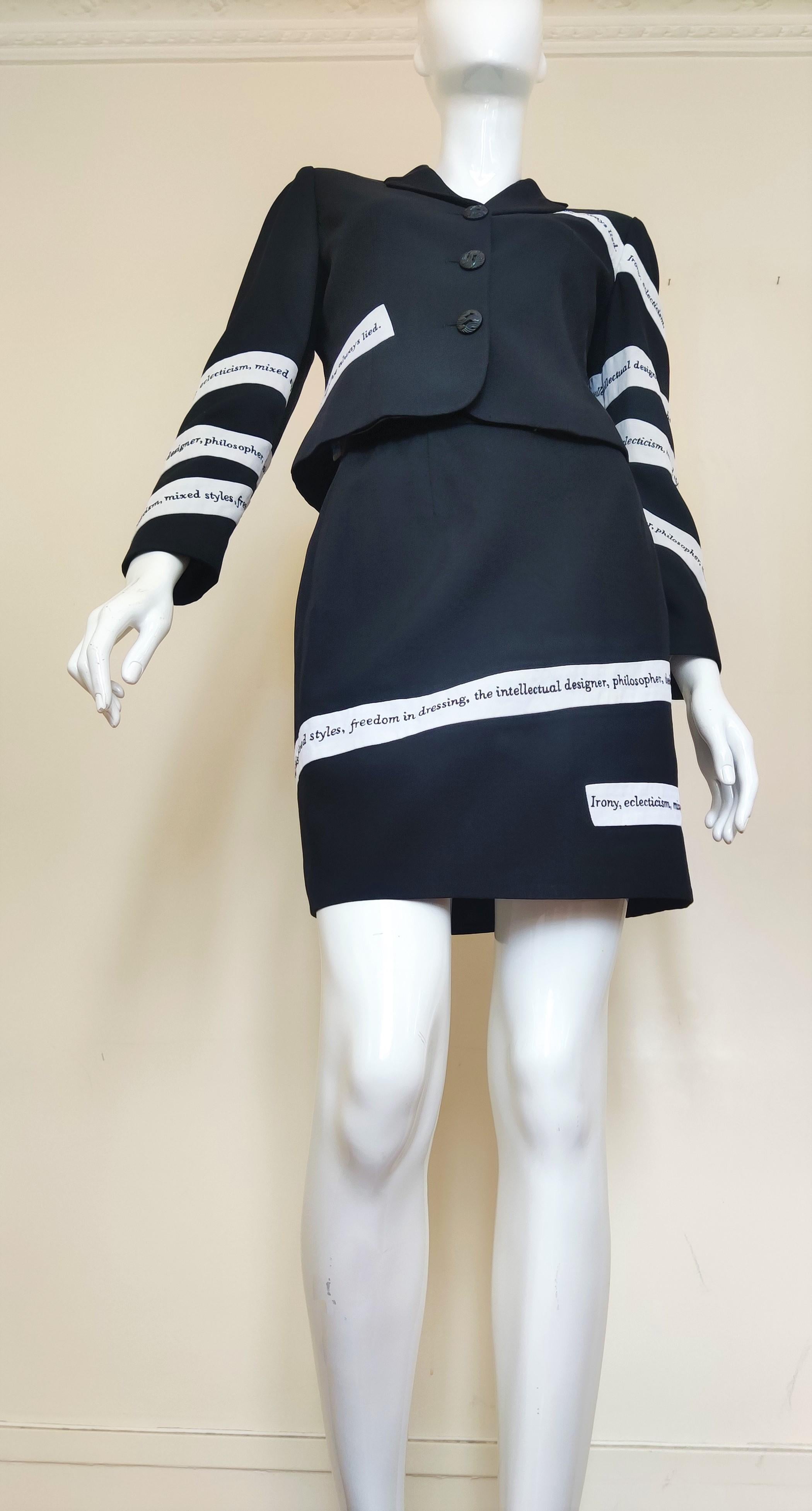Moschino Cheap and Chic Ironies Text Tape Vintage Couture Black White Dress Suit en vente 5