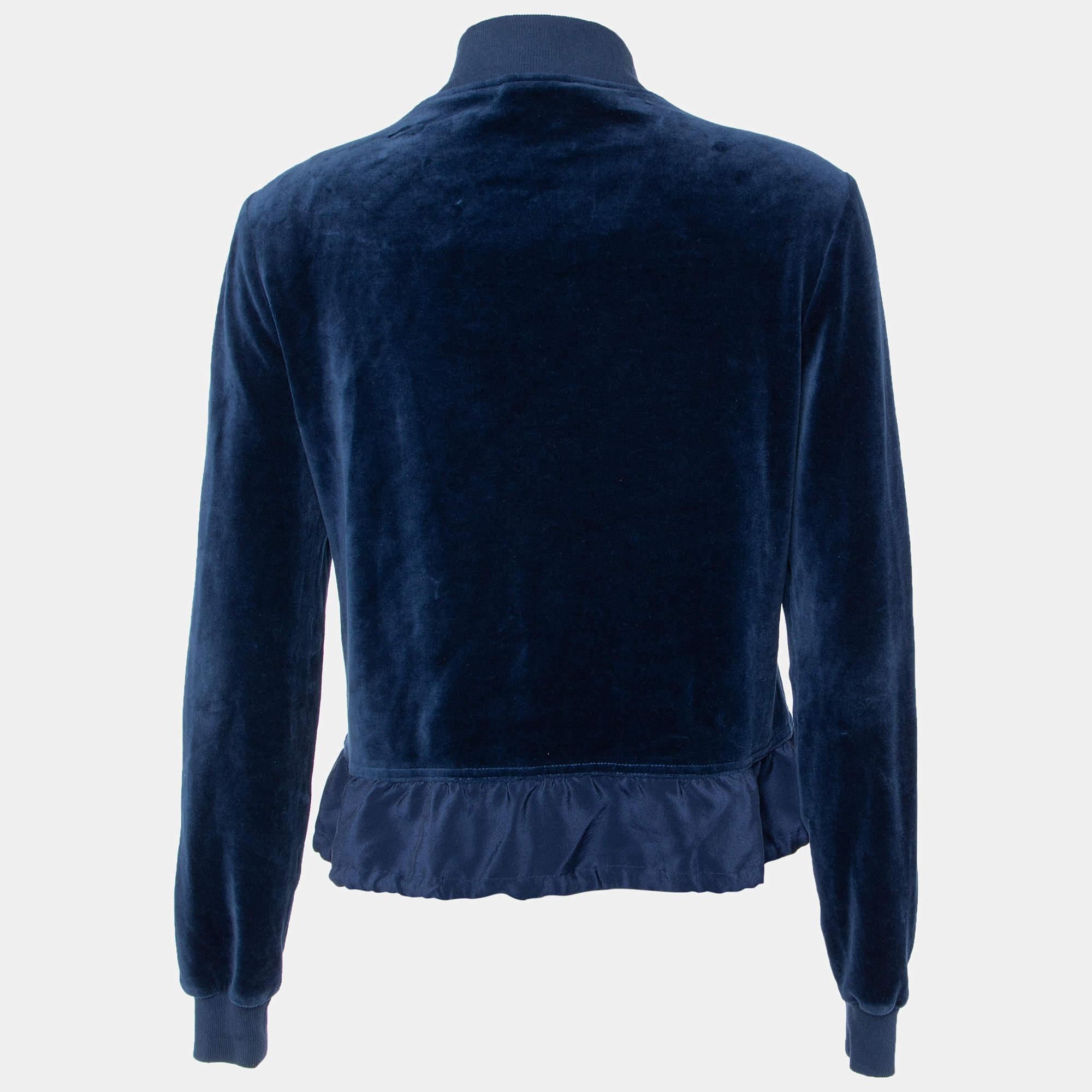Infondi una dose extra di stile nel tuo abbigliamento con questa giacca di gran moda. Realizzato con materiali di qualità, incarna un'atmosfera contemporanea ed è ricco di caratteristiche funzionali.