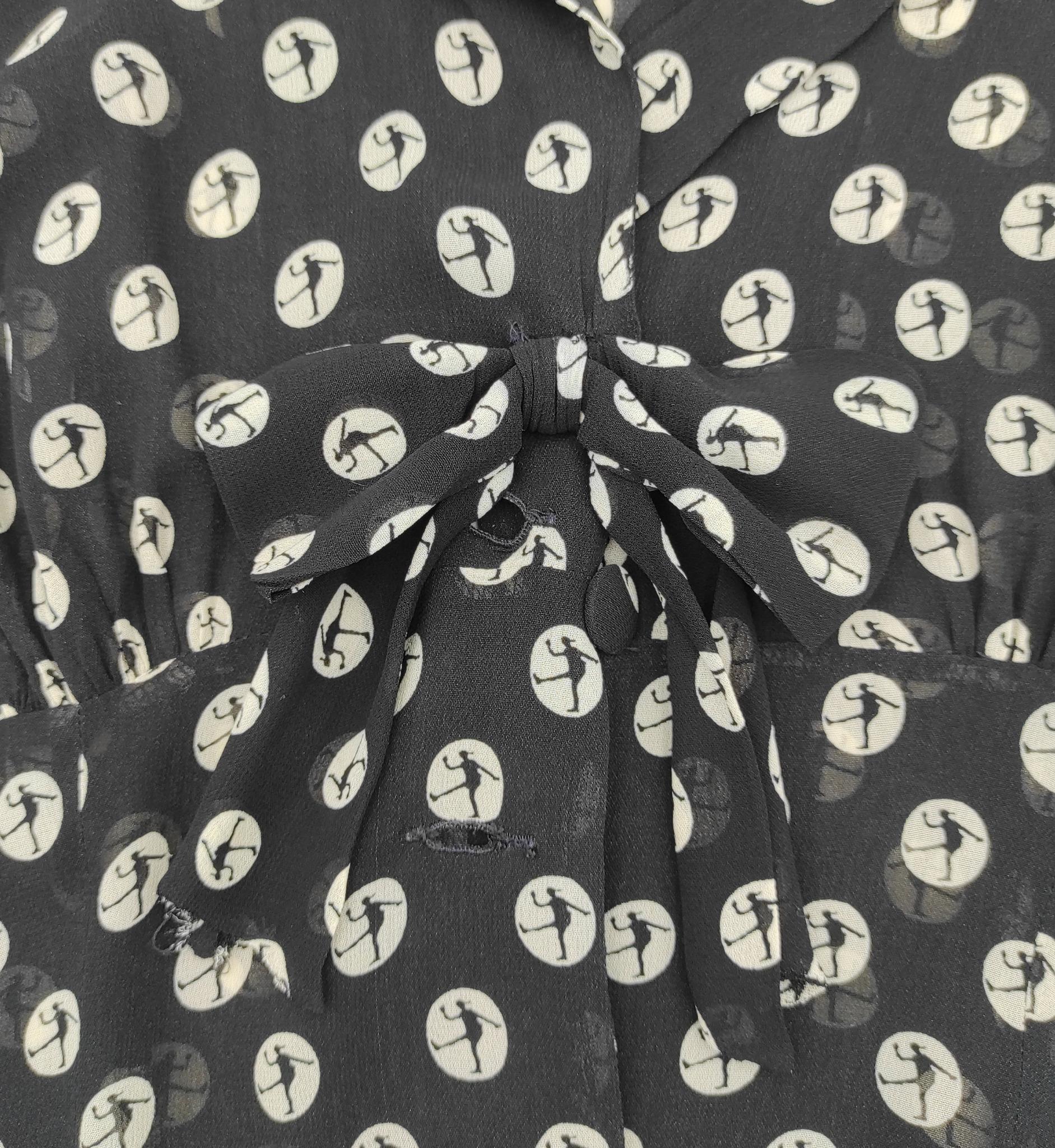 Moschino Cheap and Chic Olive Oil print blouse For Sale 1