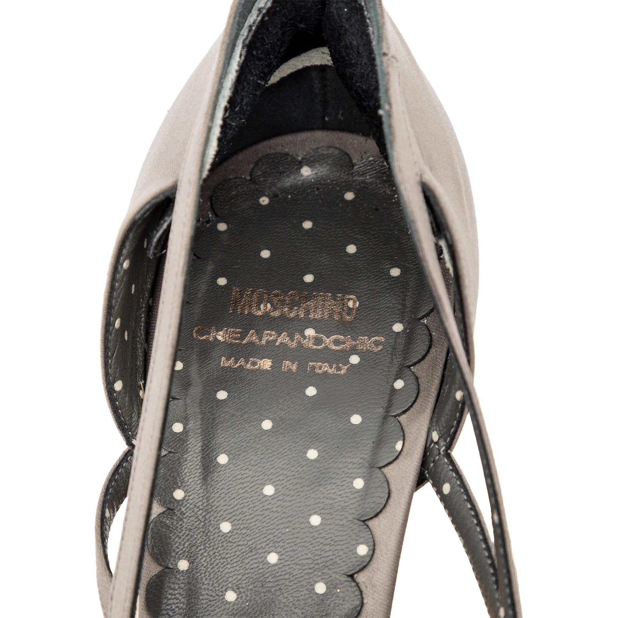 De las mujeres Bombas Moschino Cheap and Chic - Años 10 en venta