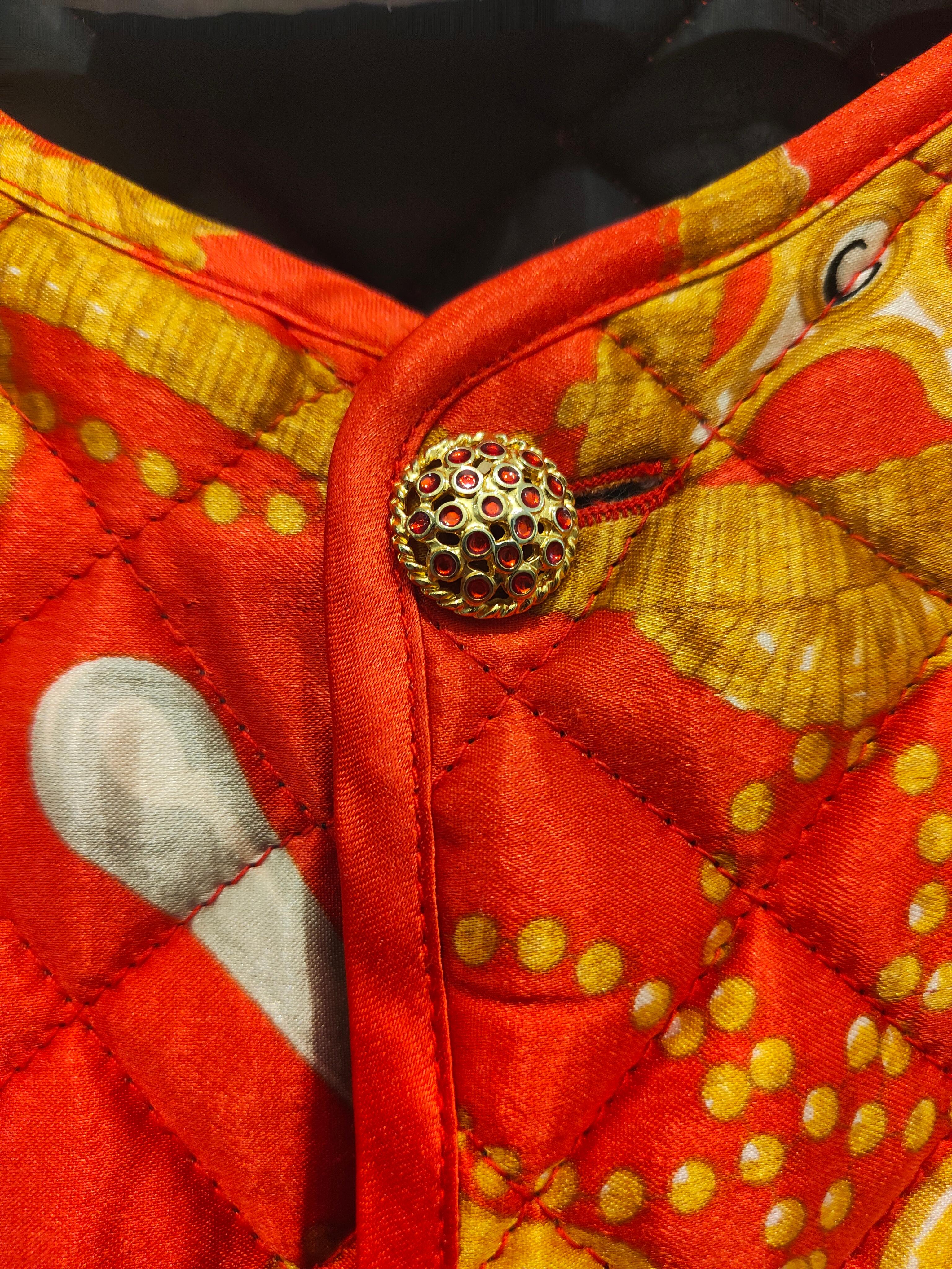 Moschino Cheap and Chic Botones joya oro rojo Cazadora bomber Rojo en venta