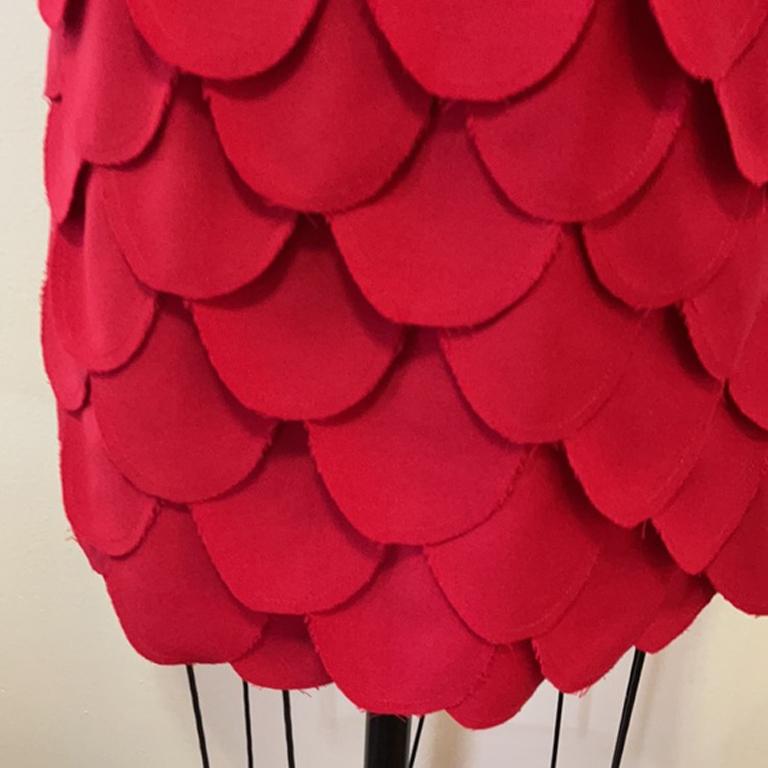 Moschino Cheap And Chic Red Wool Scalloped Dress In Excellent Condition For Sale In Los Angeles, CA