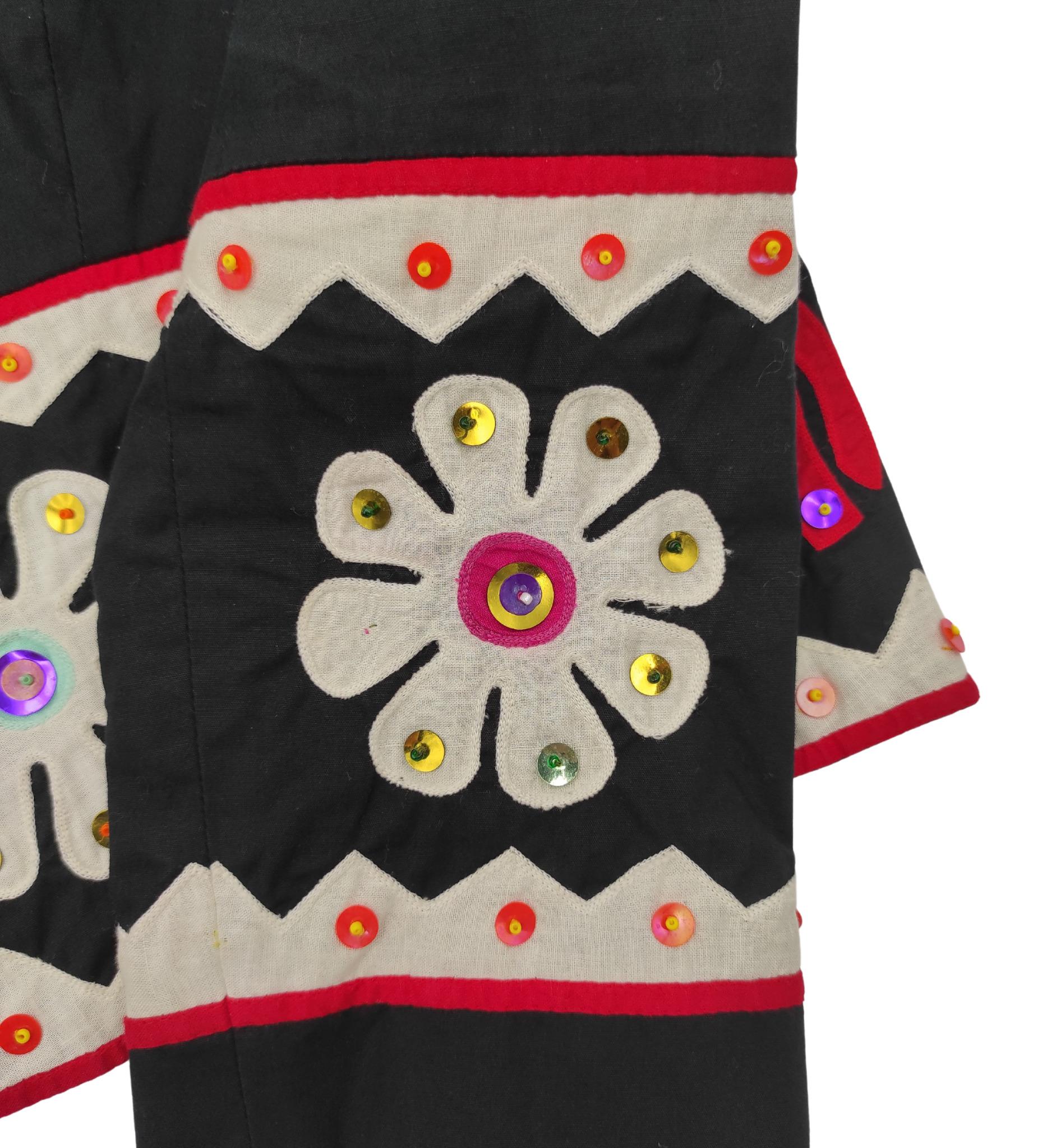 Moschino Cheap and Chic snowflake and elephant decor black blazer For Sale 5