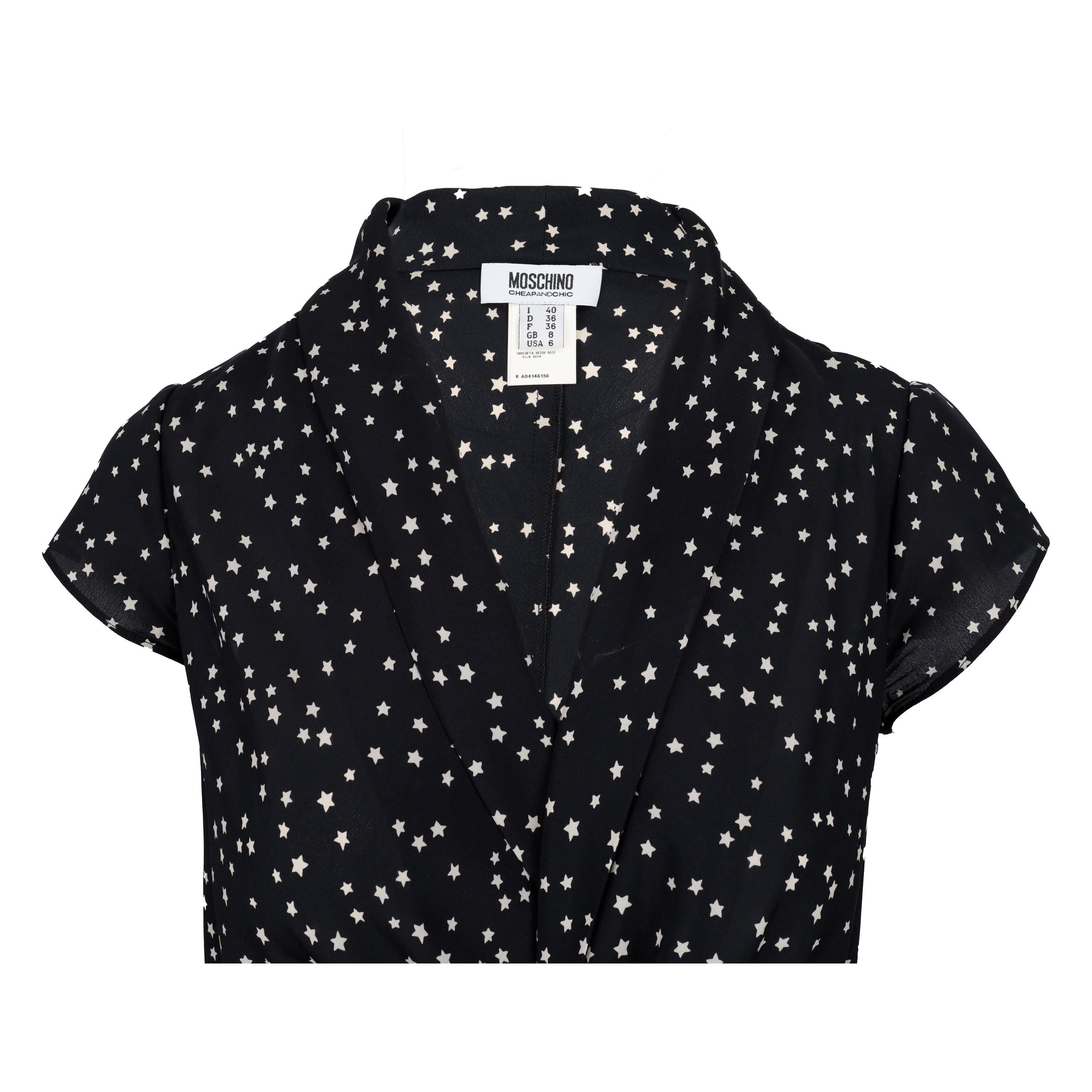 Nero Moschino Cheap and Chic - Vestito a portafoglio con stampa a stella in vendita