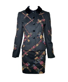 Moschino Cheap and Chic Wool Suit Ensemble Floral Trim New/Old, 1990s