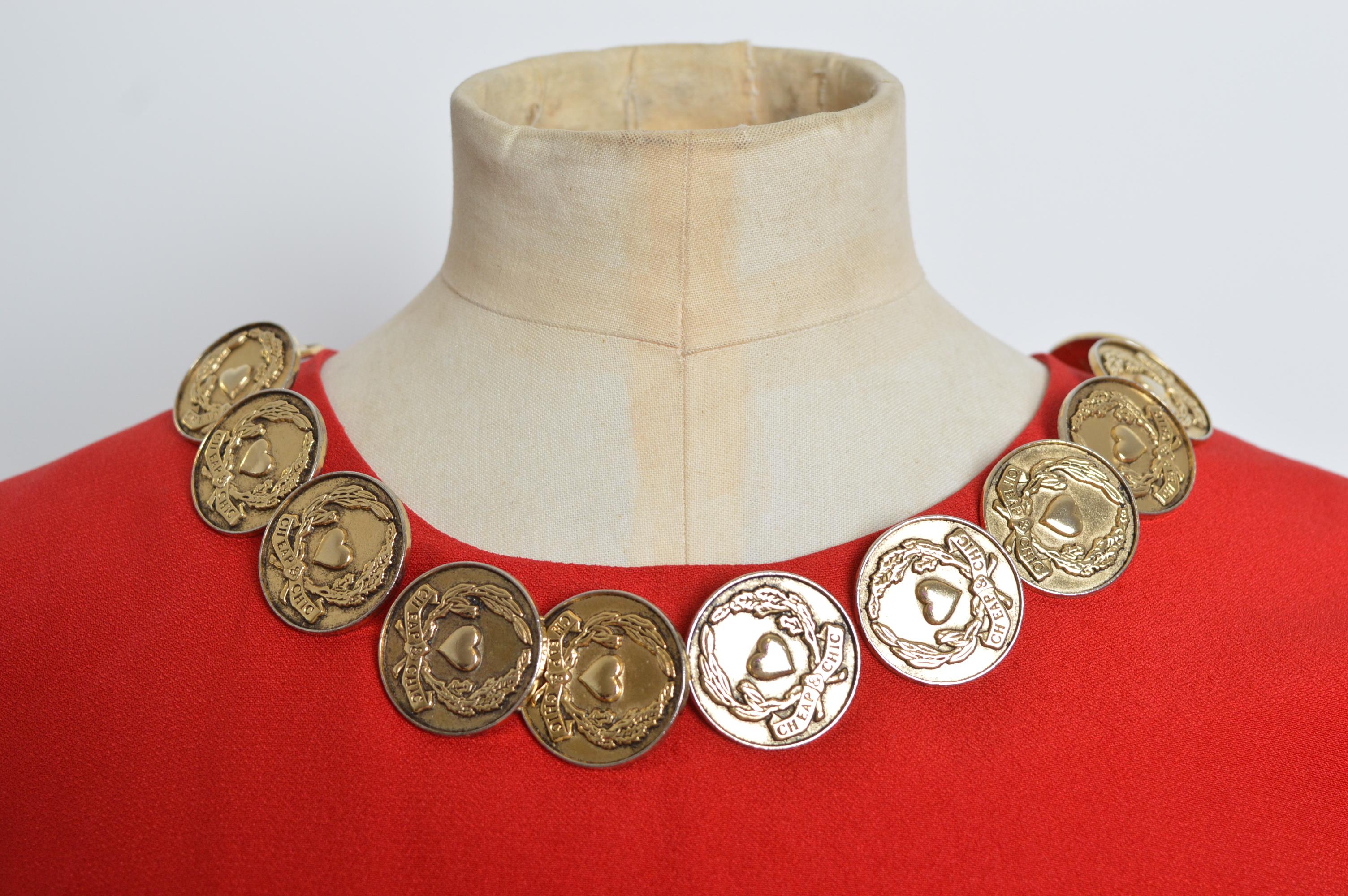 De las mujeres MOSCHINO Cheap & Chic Vestido con Cuello de Monedero Rojo Cereza de los años 90 - Minivestido en venta