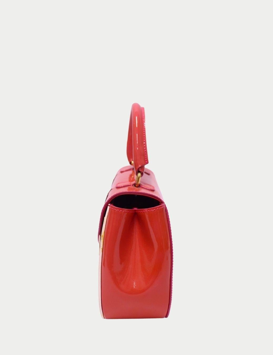 Rouge Moschino Cheap & Chic “Dino” Red Patent Leather Bag en vente
