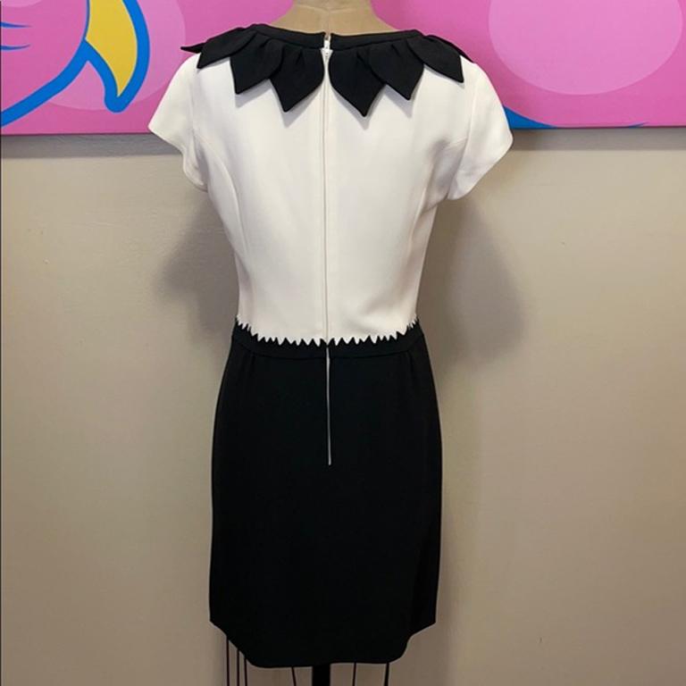 Women's Moschino Cheap Chic Flower Dress Black White For Sale
