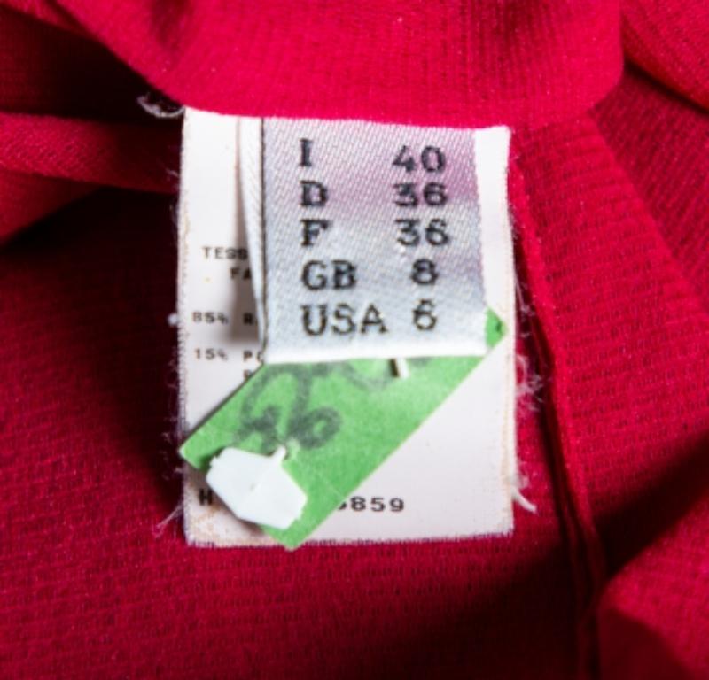 Moschino Cheap and Chic Vestido de punto fucsia plisado con detalle de yema S en venta 2