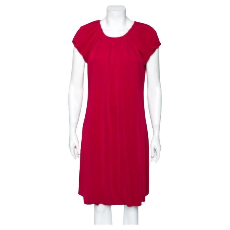 Moschino Cheap and Chic Vestido de punto fucsia plisado con detalle de yema S en venta