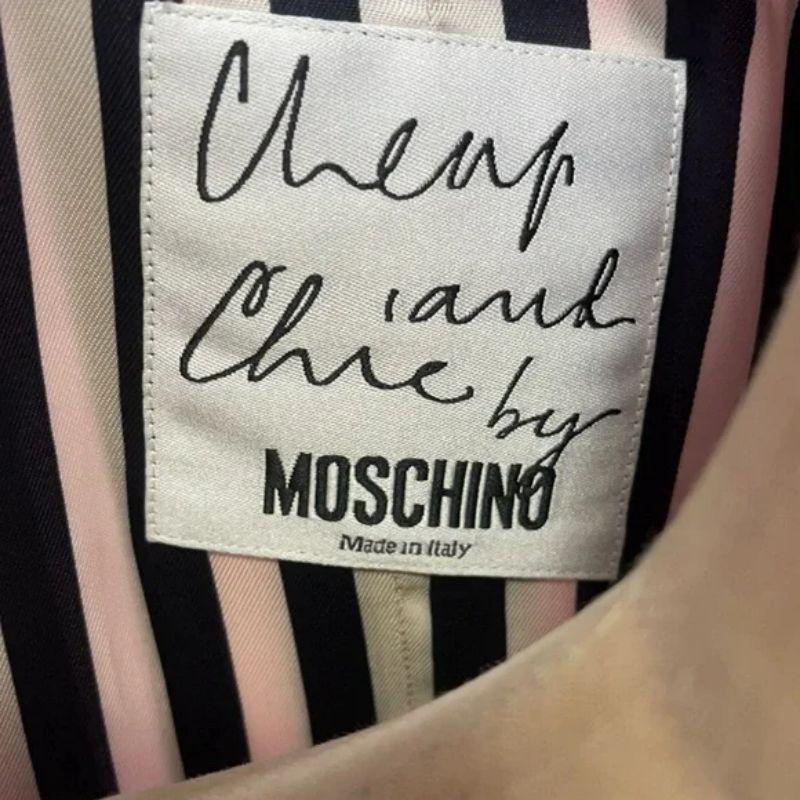 Moschino Cheap Chic Ivory Red Lamb Wool Vest In Good Condition For Sale In Los Angeles, CA