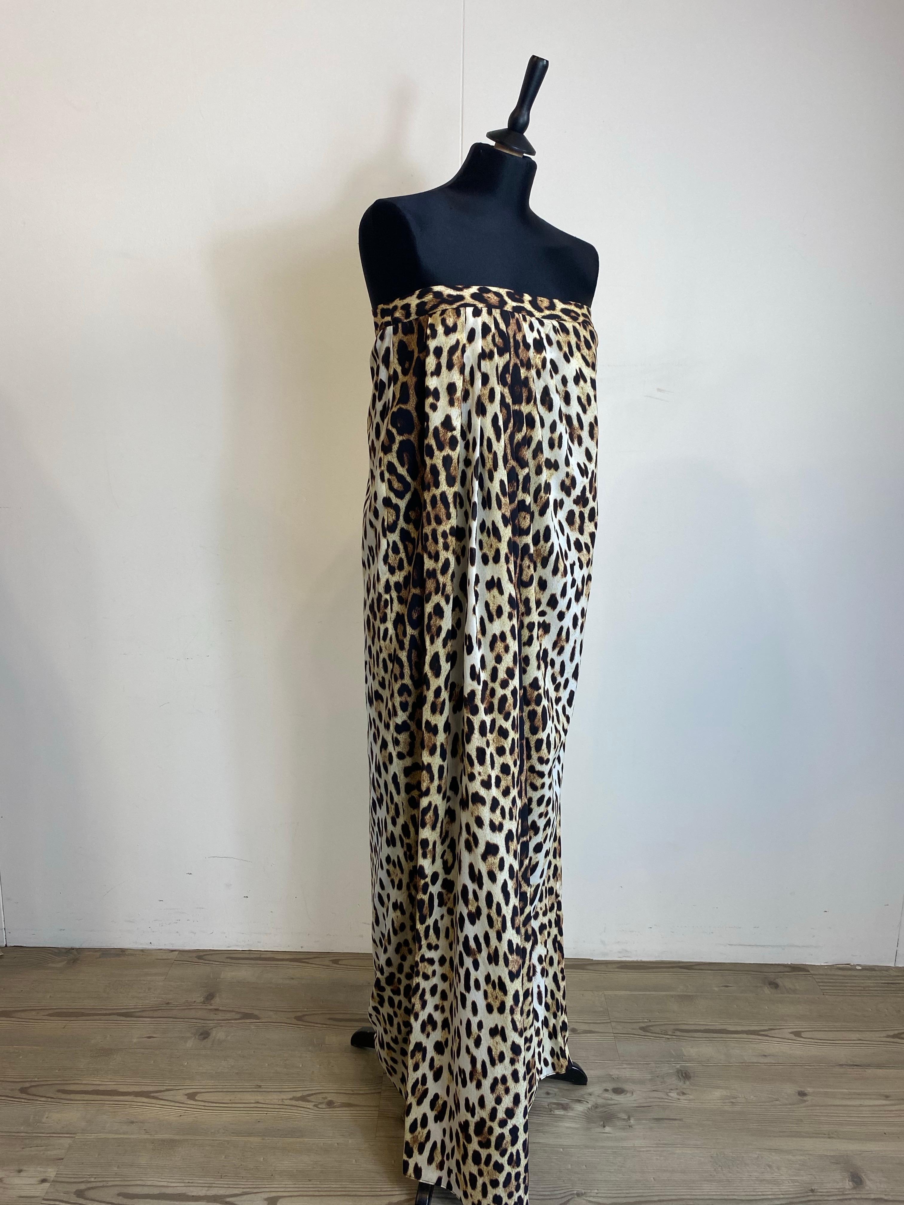 Moschino Cheap & Chic leopard print skirt For Sale 3