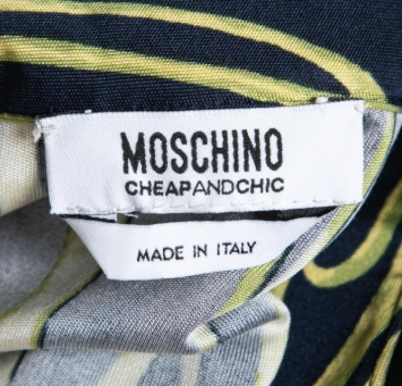 Noir Chemise Moschino Cheap & Chic à manches dolman en jersey imprimé bleu marine et jaune S en vente