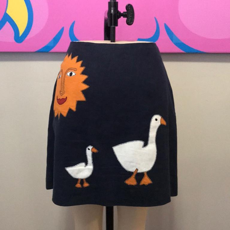 Women's Moschino Cheap Chic Navy Linen Skirt Dove Heart For Sale