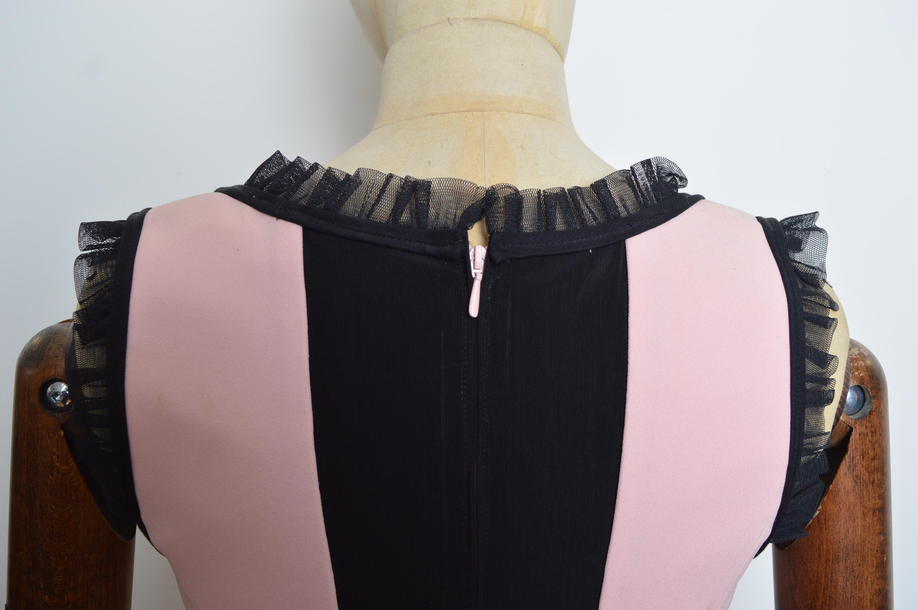MOSCHINO billig & schick Pastellrosa & Schwarz Coquette Bustier - Korsett-Oberteil im Angebot 2