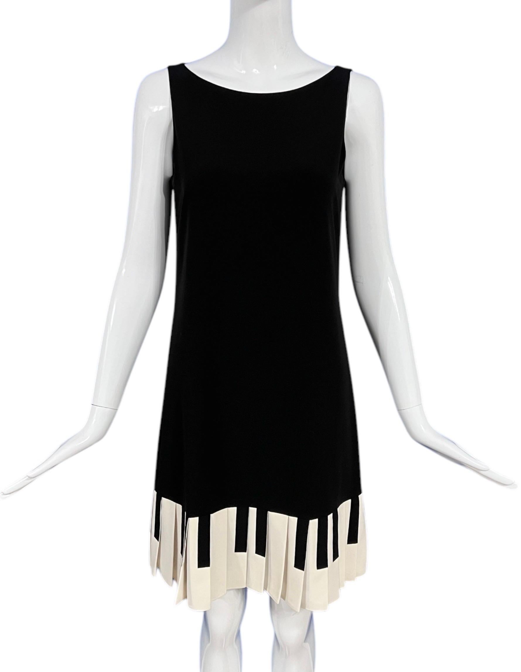 Vestido Piano Moschino Cheap and Chic visto en The Nanny Negro