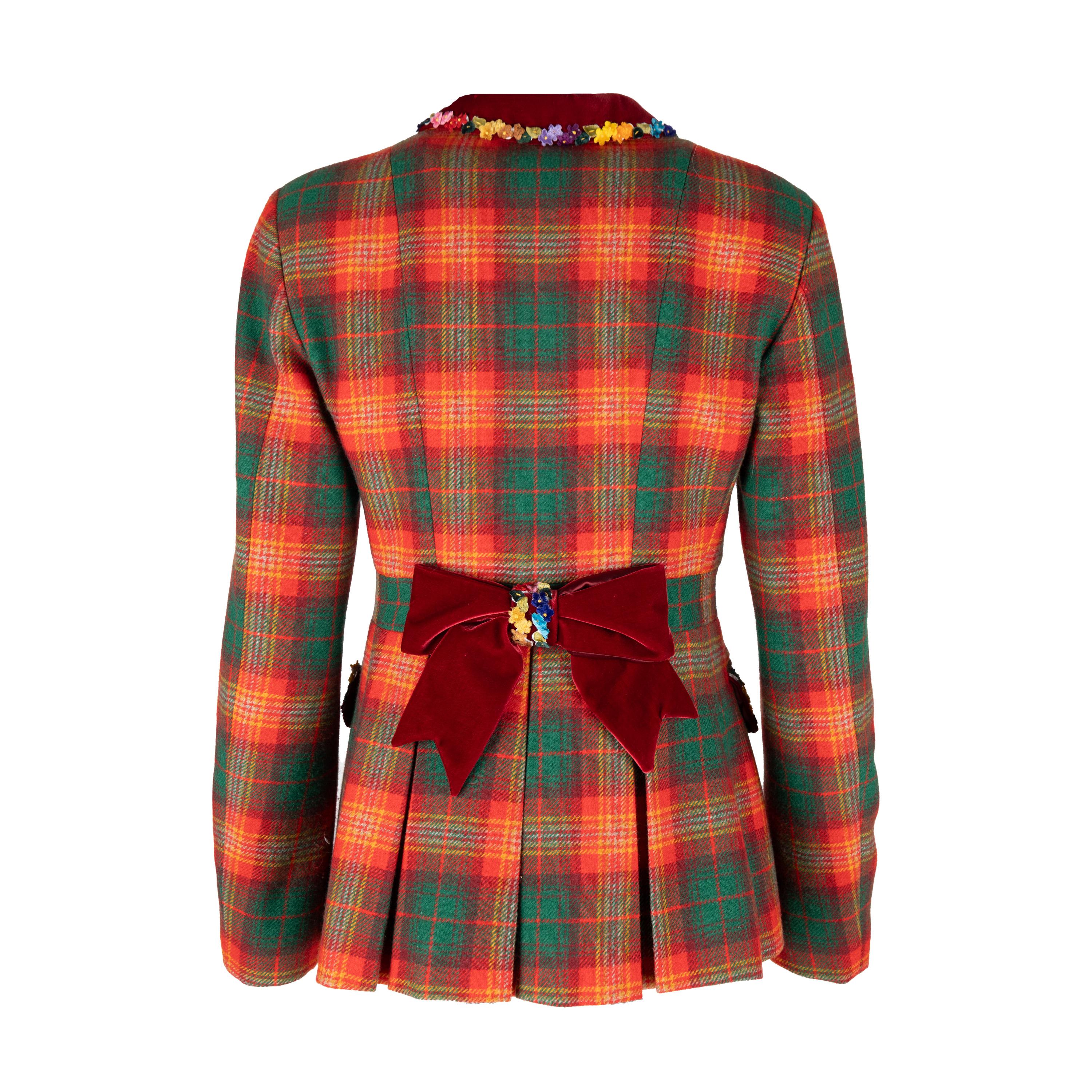 Moschino Cheap & Chic Plaid Jacket with Heart Buttons In Excellent Condition In Milano, IT