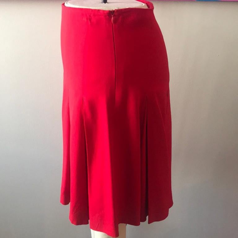 Women's Moschino Cheap Chic Red Pleated Skirt For Sale