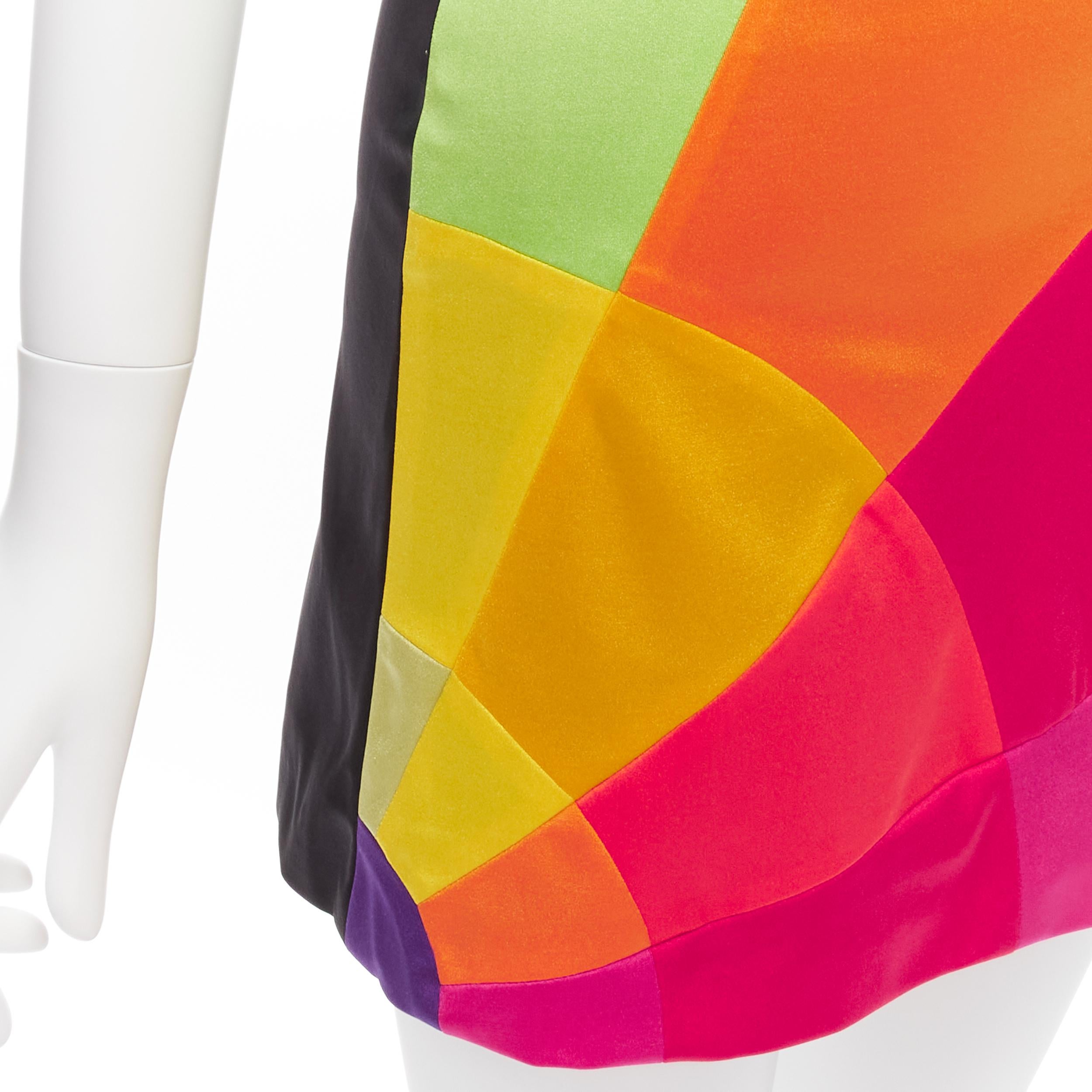 MOSCHINO CHEAP CHIC Vintage rainbow colorblock patchwork mini skirt IT40 S
Reference: TGAS/D00120
Brand: Moschino
Collection: Cheap and Chic
Material: Polyamide, Elastane
Color: Multicolour
Pattern: Solid
Closure: Zip
Lining: Black Mesh
Extra