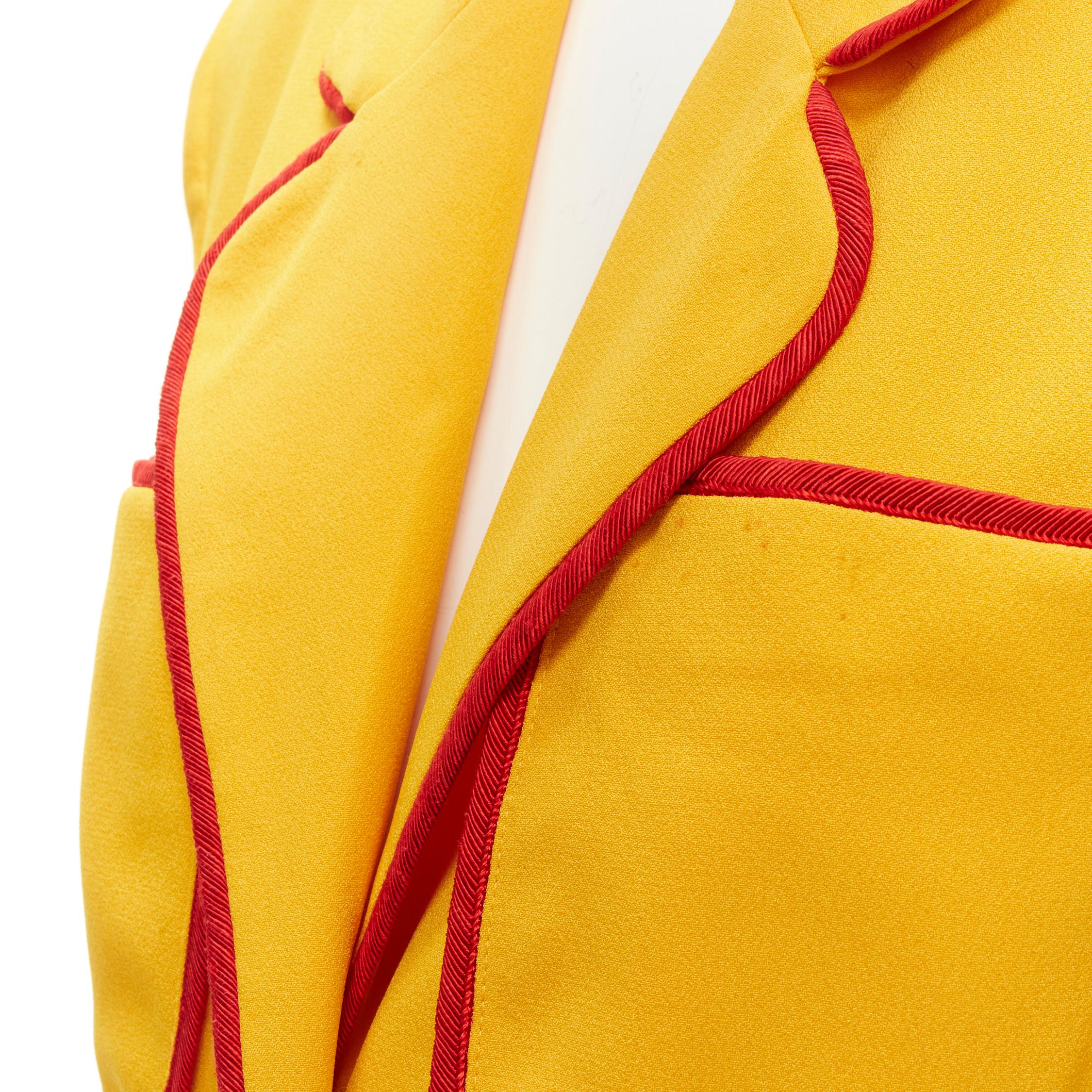 MOSCHINO CHEAP CHIC - Veste blazer à 4 poches rouge vintage avec bordure jaune IT44 L en vente 5