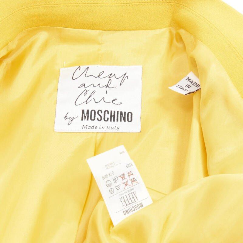 MOSCHINO CHEAP CHIC Vintage Blazerjacke mit 4 Schubladen und gelb-roter Verzierung IT44 L im Angebot 7