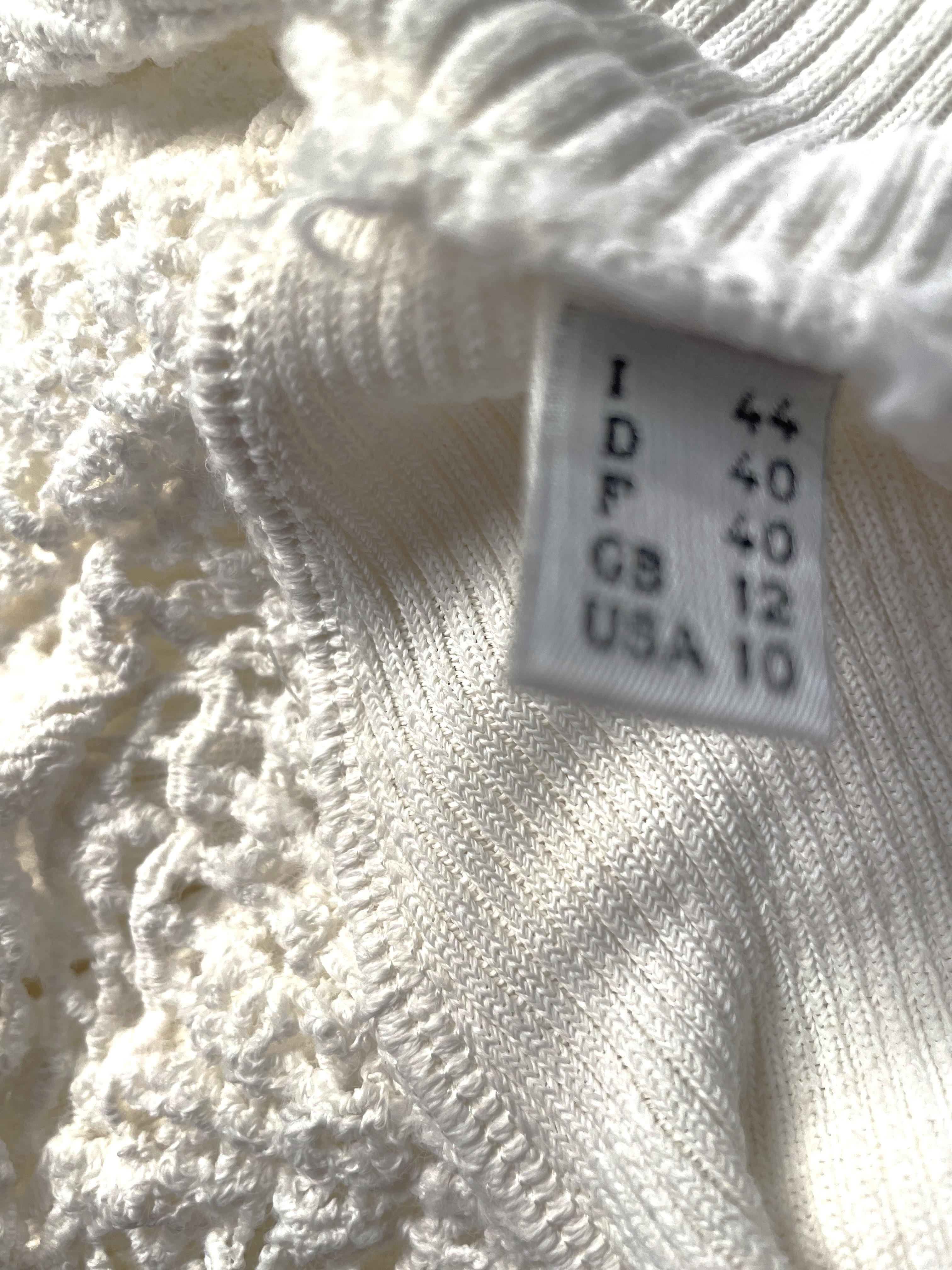 Gilet cardigan Moschino Couture des années 90, blanc crocheté en vente 2
