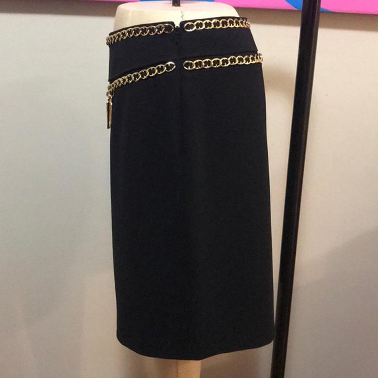 Women's Moschino Couture Black Gold Chain Charm Skirt For Sale