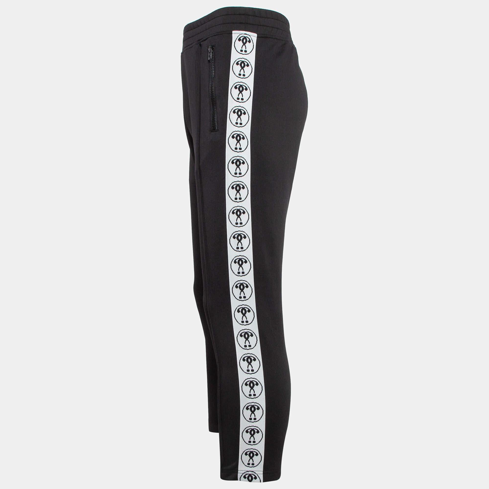 Abbina questi pantaloni alle tue camicette o camicette preferite e crea look chic senza sforzo. Sono cuciti con tessuti di qualità e presentano un'ottima vestibilità.