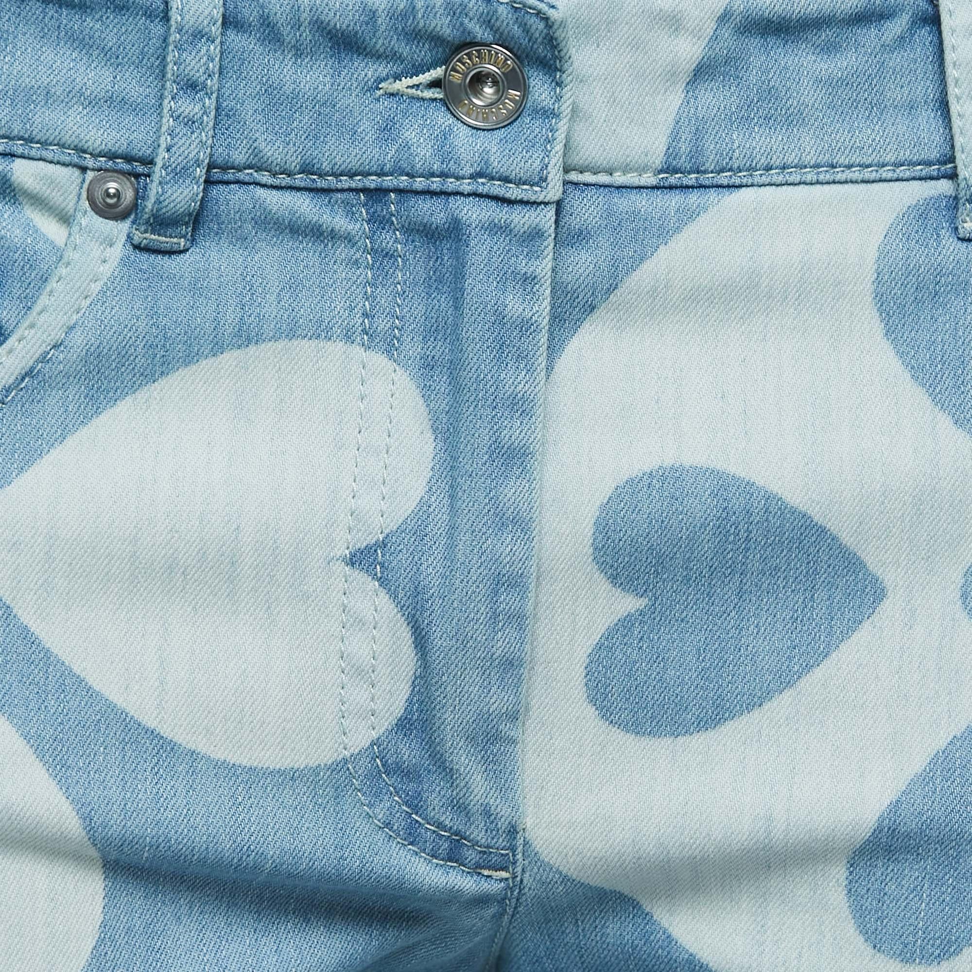 Moschino Couture Vaqueros con Logotipo Azul M Cintura 32 en Bueno estado para la venta en Dubai, Al Qouz 2