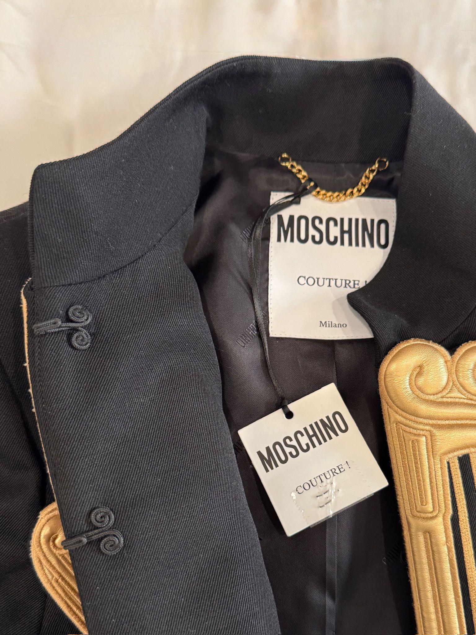 Moschino Couture Giacca Blazer Dettaglio Arpa Oro Nero Pista Barocco in vendita 1