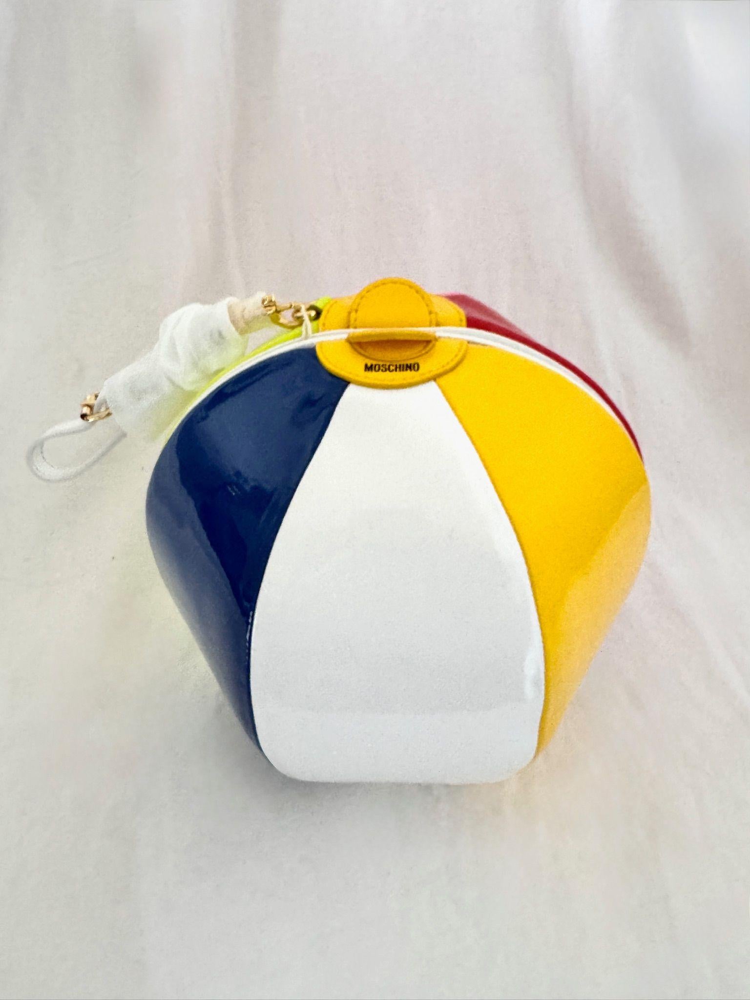 *Deadstock Rare Item!*
MOSCHINO COUTURE

Sphere Beach Ball Wristlet Clutch Bag

Collection by Jeremy Scott

MSRP $995+tax!

SUPER CUTE!

100% Authentic!!!


Condition: Brand new with tags, original Moschino dust bag included

Color: White, Yellow,