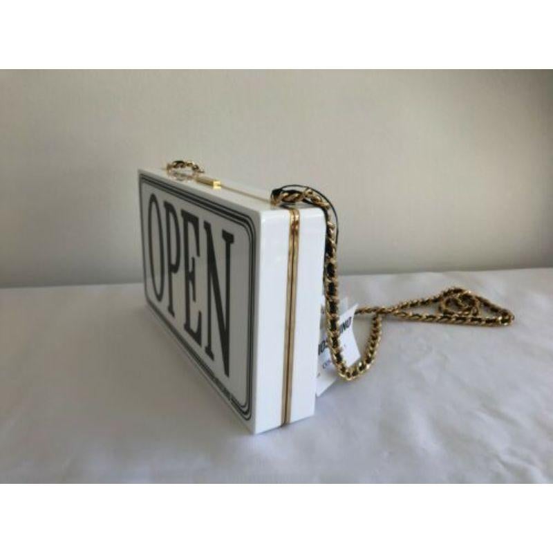Women's Moschino Couture Jeremy Scott Open/Closed White Perspex Shoulder Bag Rare For Sale