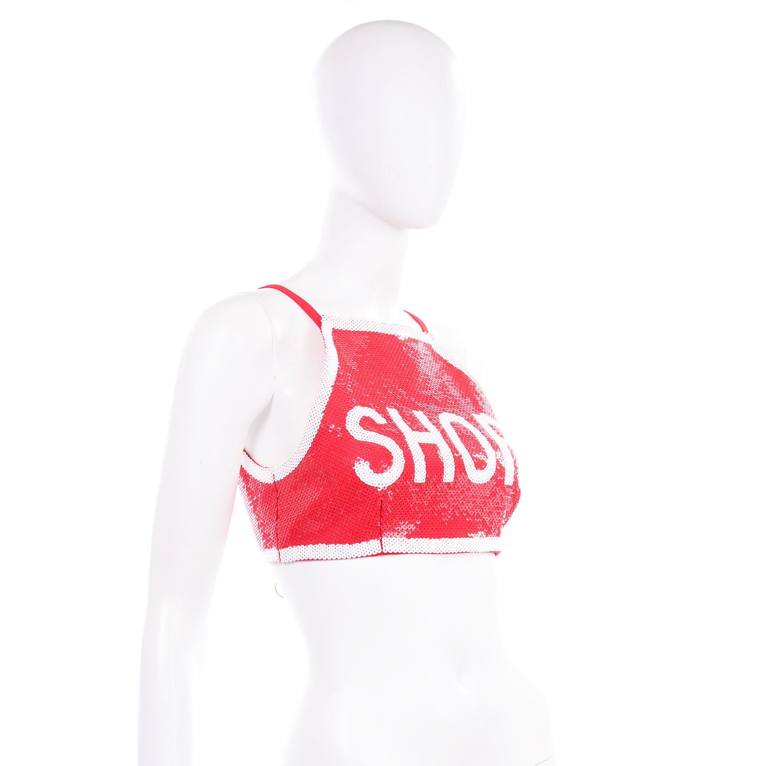 Moschino Couture Jeremy Scott Shop Zeichen Rot & Weiß Pailletten Laufsteg Crop Top Damen