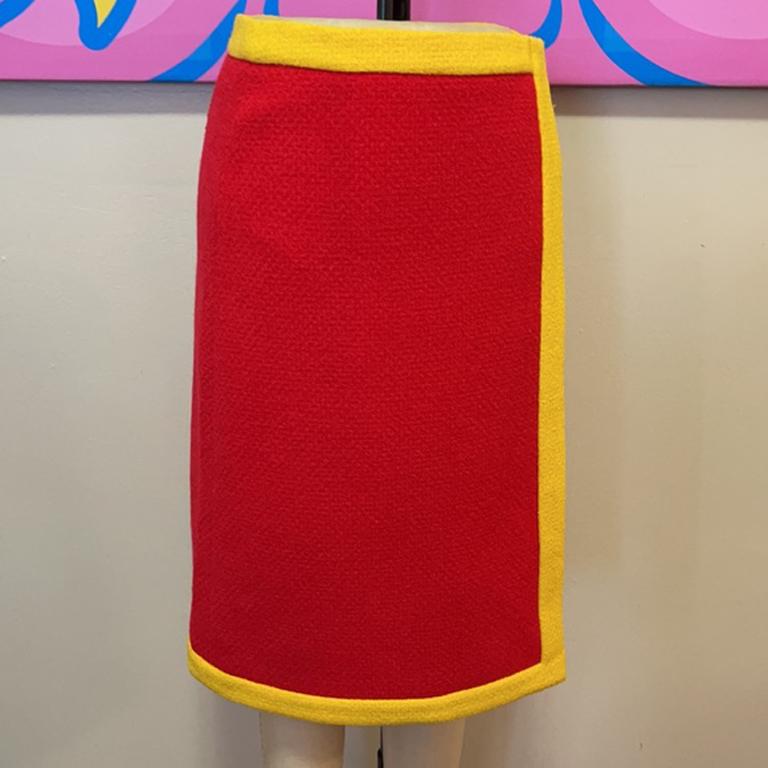 Moschino mcdonalds wrap skirt nwt

Jeremy Scott's First collection for Moschino featured McDonald's golden arches and logos! This skirt if from the runway collection. Fall 2014 Collection. New With Tags. Museum worthy piece. 
Size 40

Across waist -