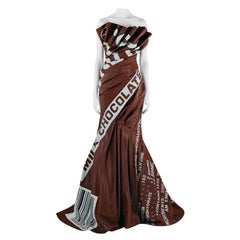 Moschino Couture Rare robe de défilé Hershey Chocolate Bar Runway   État neuf avec étiquettes