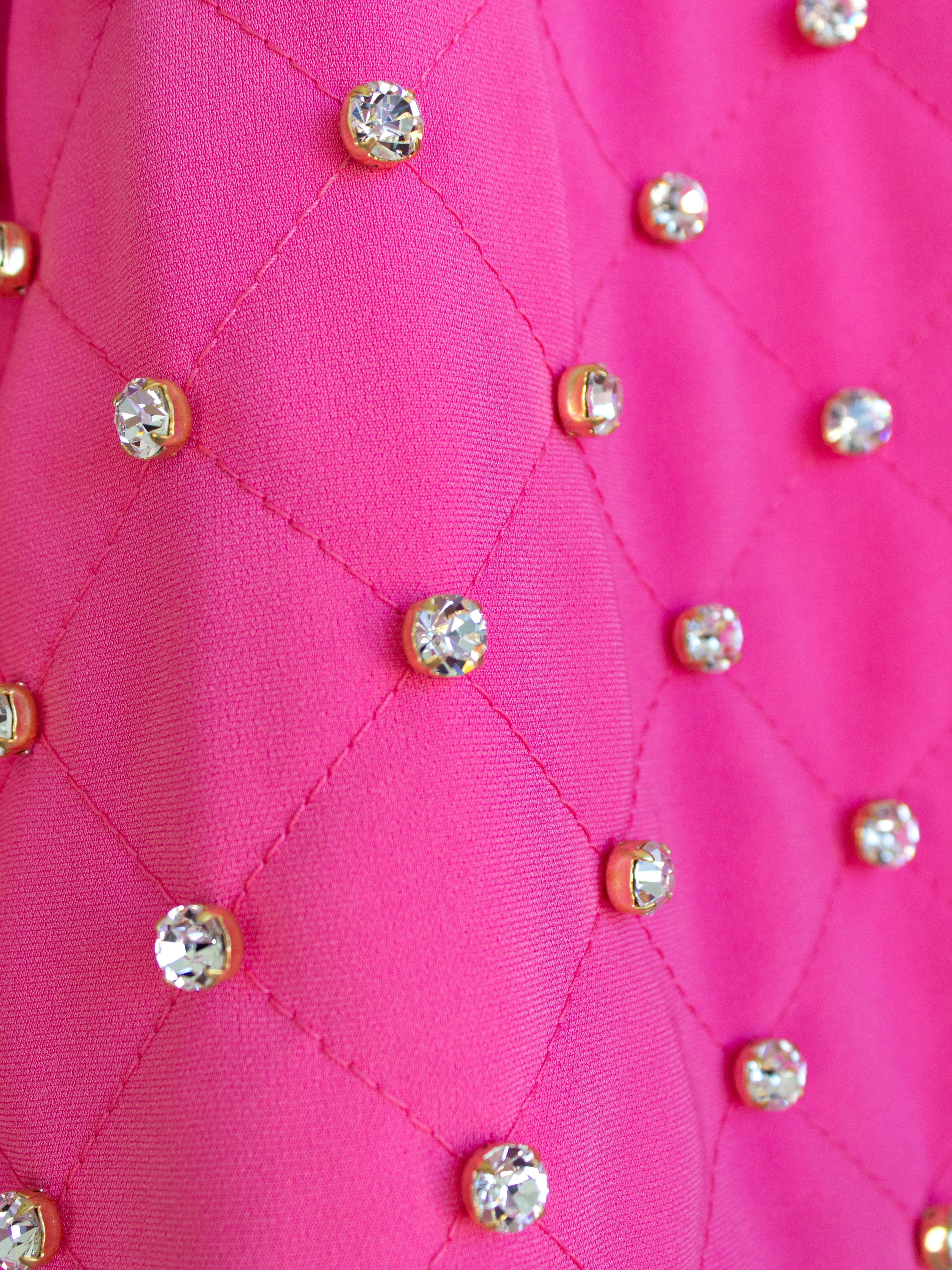 Moschino Couture F/S 2015 Barbie Rosa Jacke mit Kristallverzierung und Strasssteinen in Rosa im Angebot 7