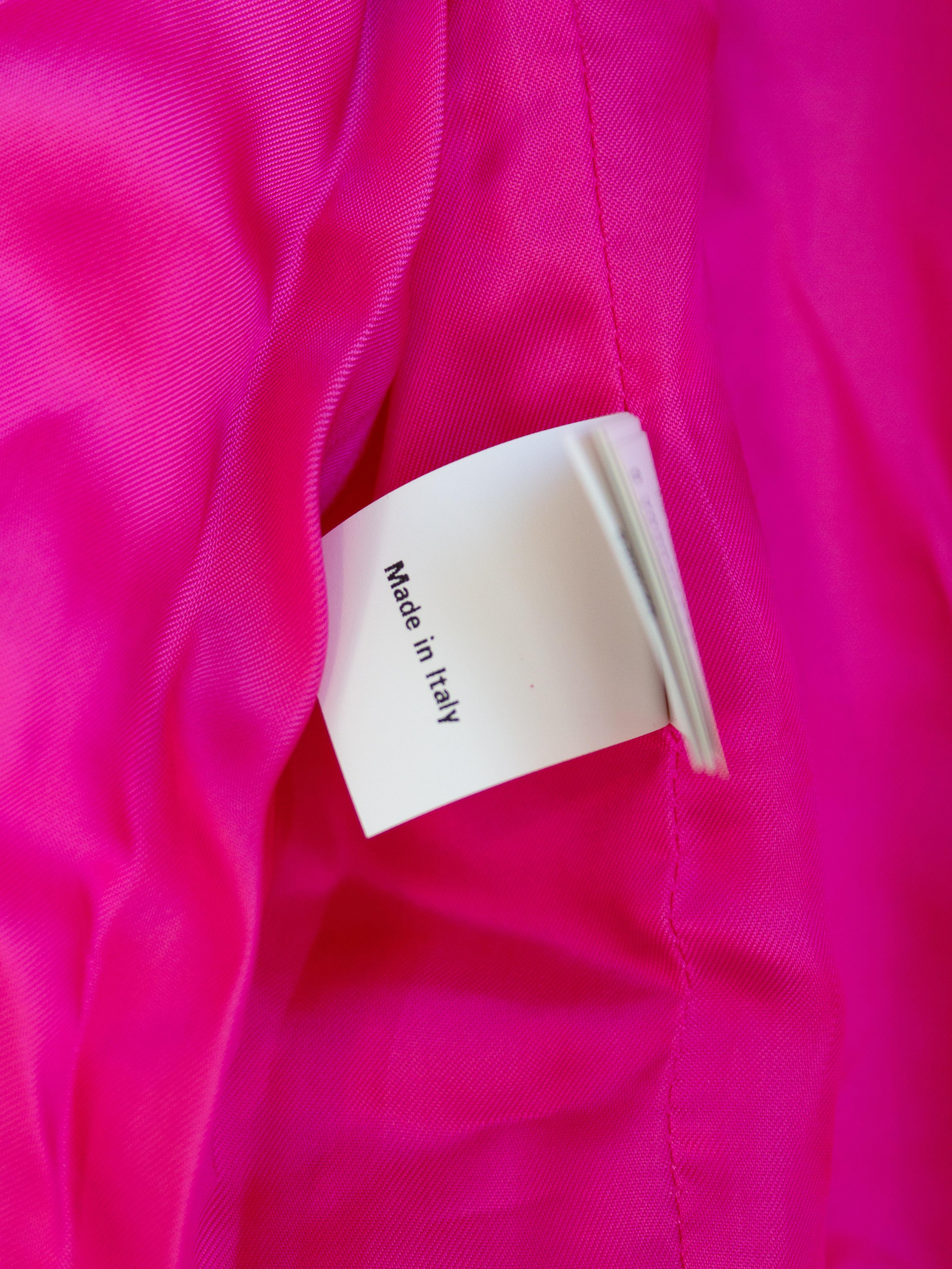Moschino Couture F/S 2015 Barbie Rosa Jacke mit Kristallverzierung und Strasssteinen in Rosa im Angebot 11