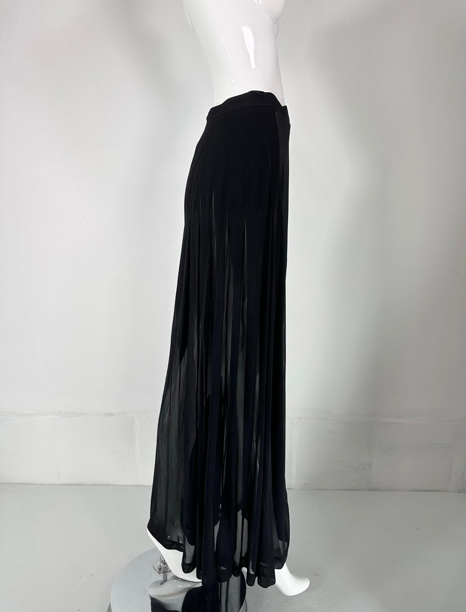 Moschino Couture Sheer Black Wrap Front Pleated Maxi Skirt 1990 Bon état - En vente à West Palm Beach, FL